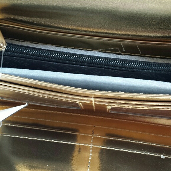 Steve Madden wallet NWT Women's Gorgeous Red Color - Picture 6 of 9